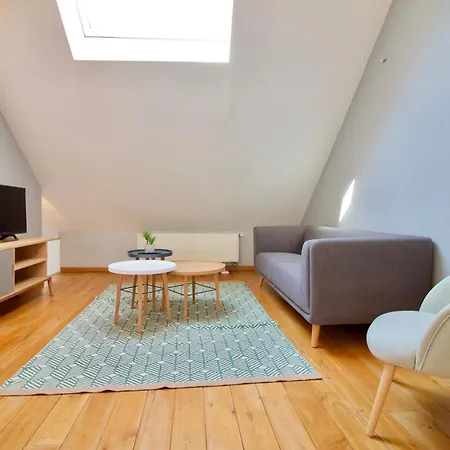 Heart Of Grand Place - Stunning 2br Duplex Apartment *