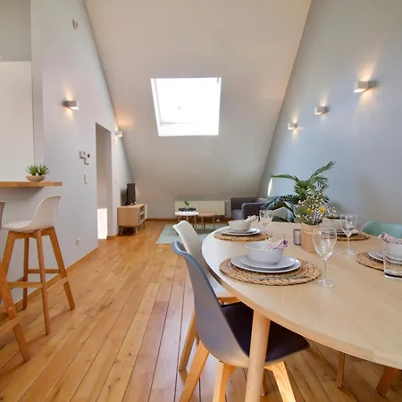 Heart Of Grand Place - Stunning 2br Duplex Brussels